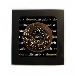 DONUT VAN MELKCHOCOLADE  &bull;  DONUT DISTURB